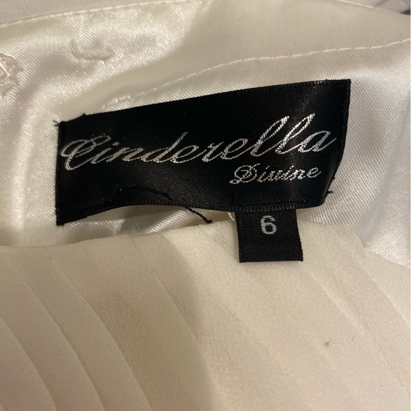 Cinderella Divine White Size 6 Dress - Picture 3 of 7